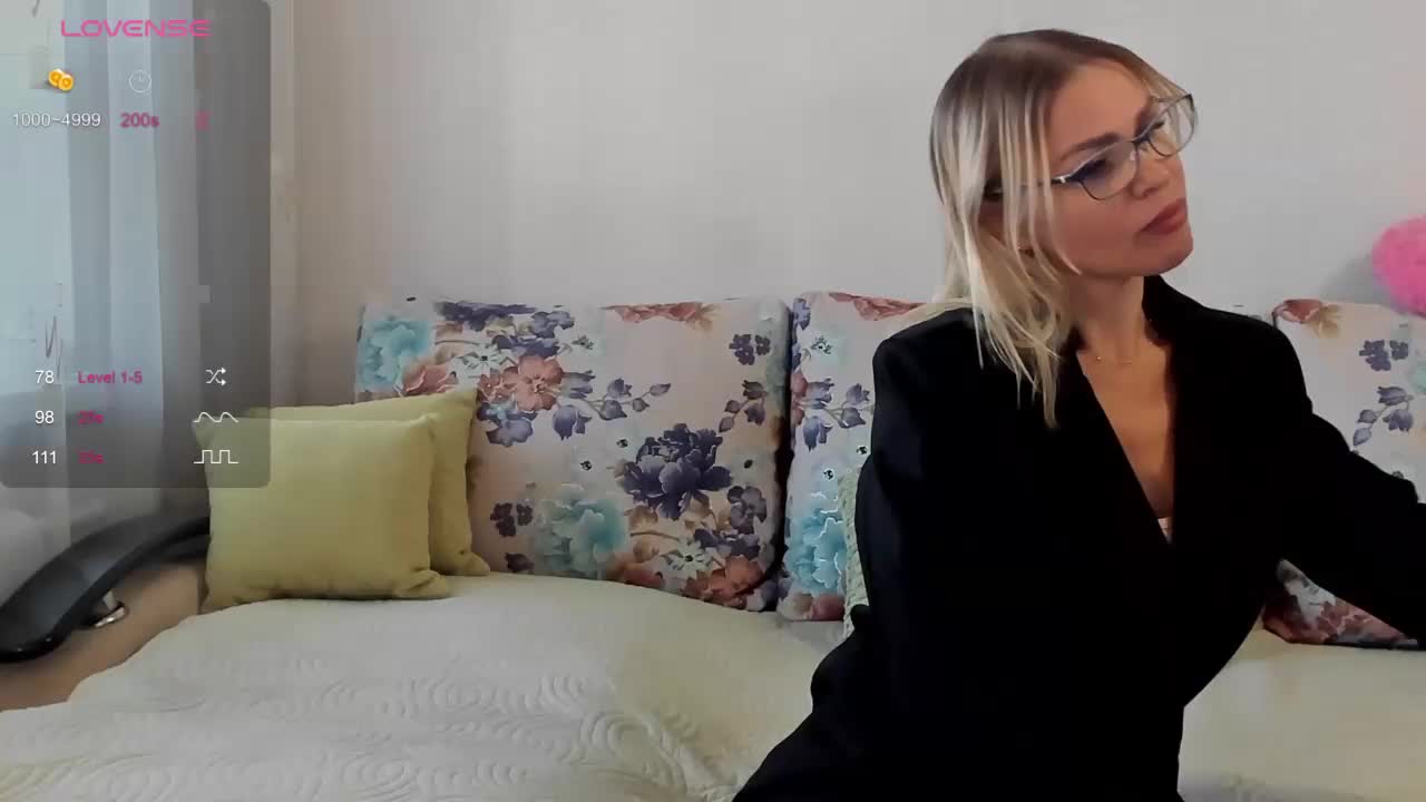 Lisa1225 Adult Chat August 27, 2025