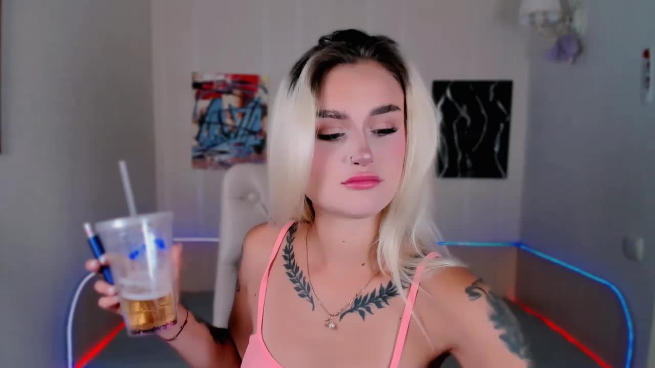 Ravenaaaa Adult Chat August 27, 2025