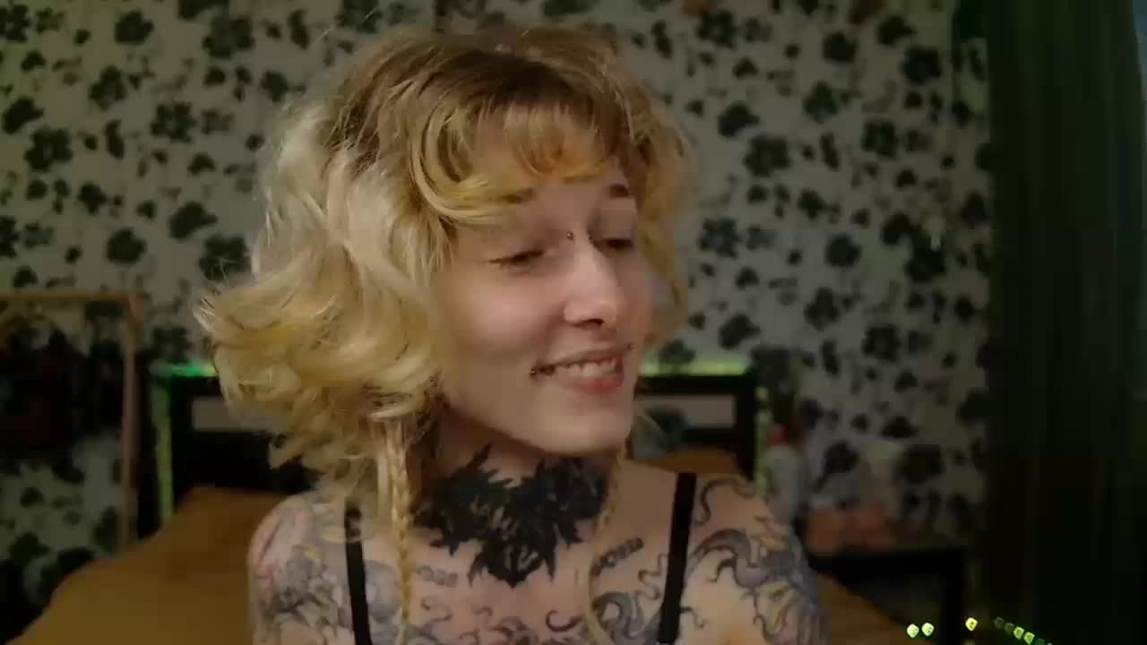 LittleSpaceMouse- Adult Chat August 27, 2025