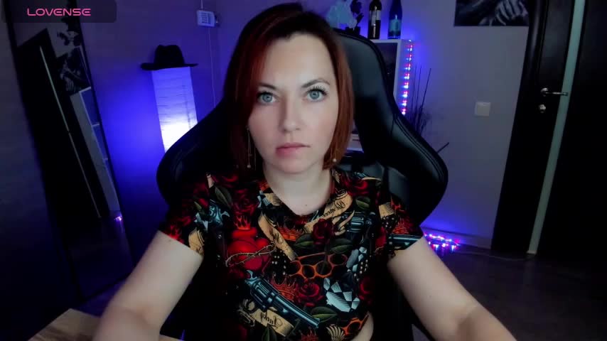 Serena_Woods Adult Chat August 26, 2025