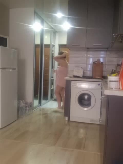 Kira183 Adult Chat August 27, 2025