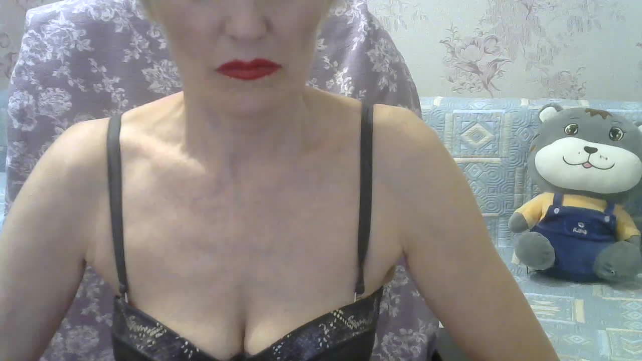 Red-Rose-777 Adult Chat August 27, 2025