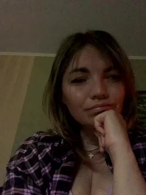 Ella-Pearlie Adult Chat August 27, 2025