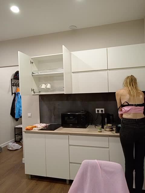 klubnichkka Adult Chat August 27, 2025