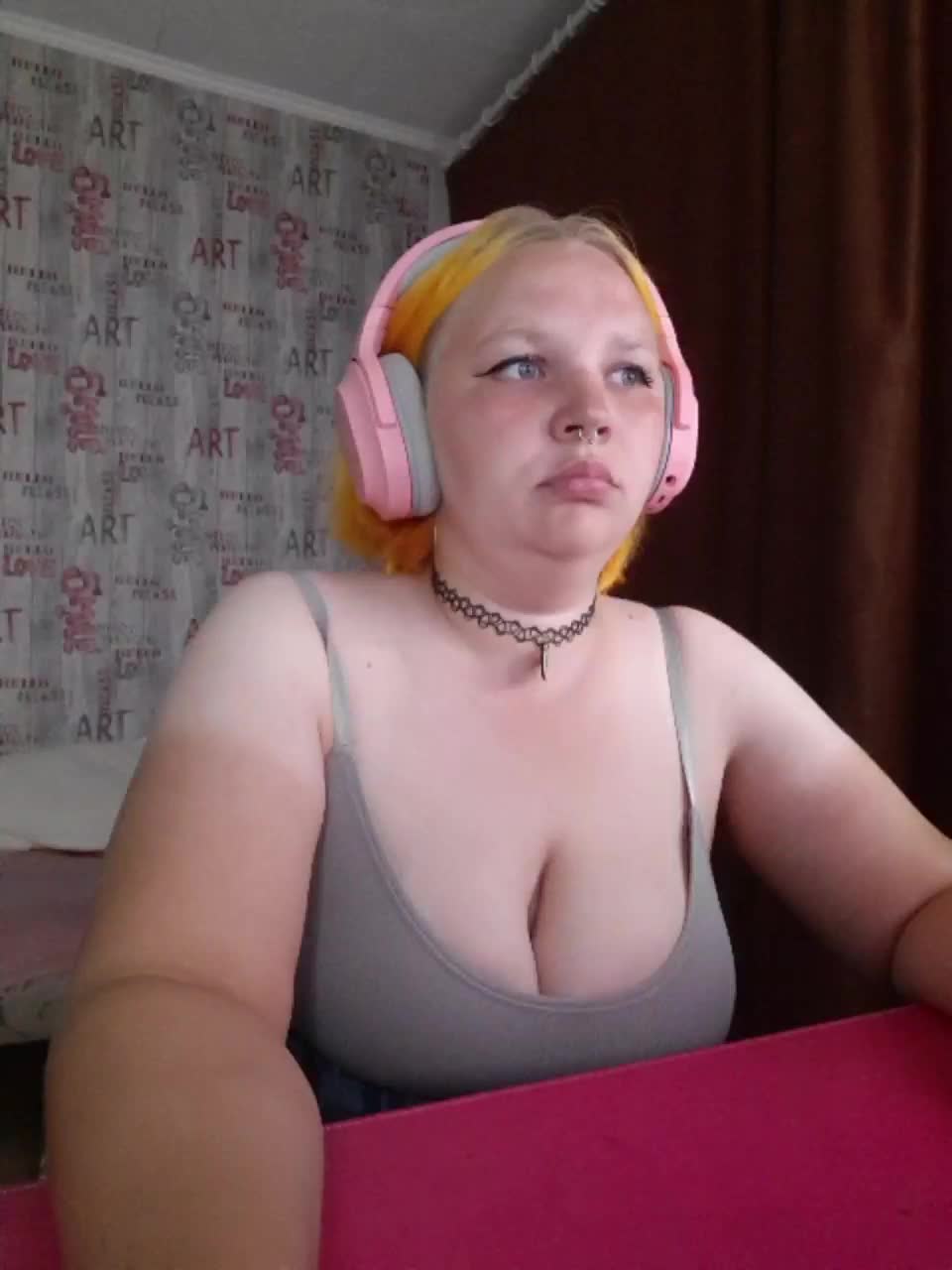 -MeooW- Adult Chat August 27, 2025