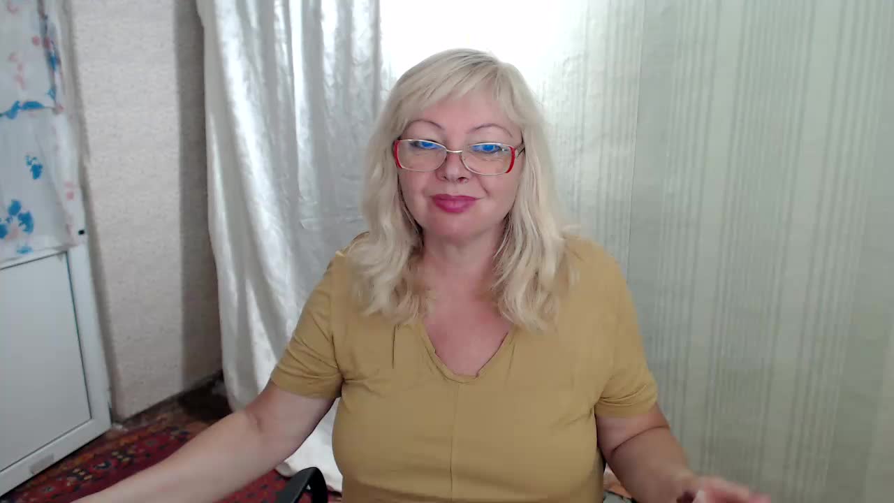 EvelynLoveShy Adult Chat August 27, 2025