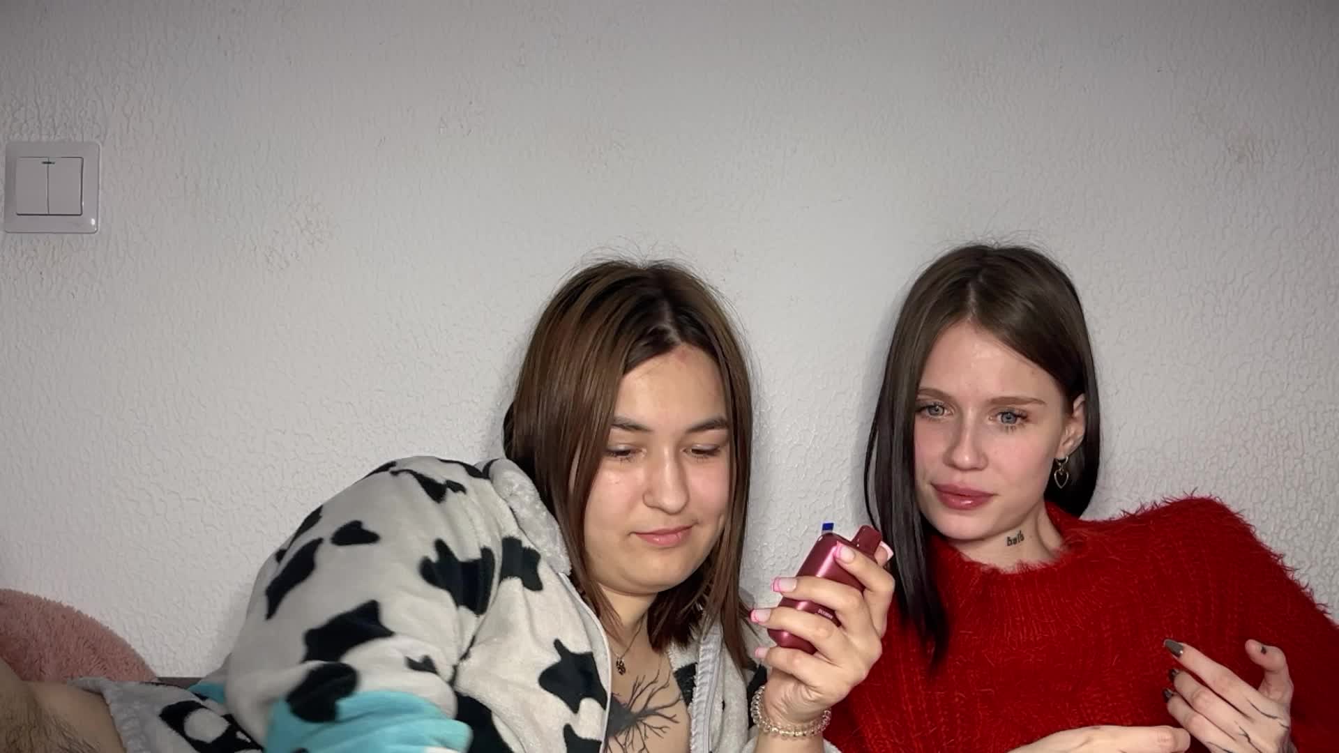 ZoyaVikki Adult Chat August 27, 2025