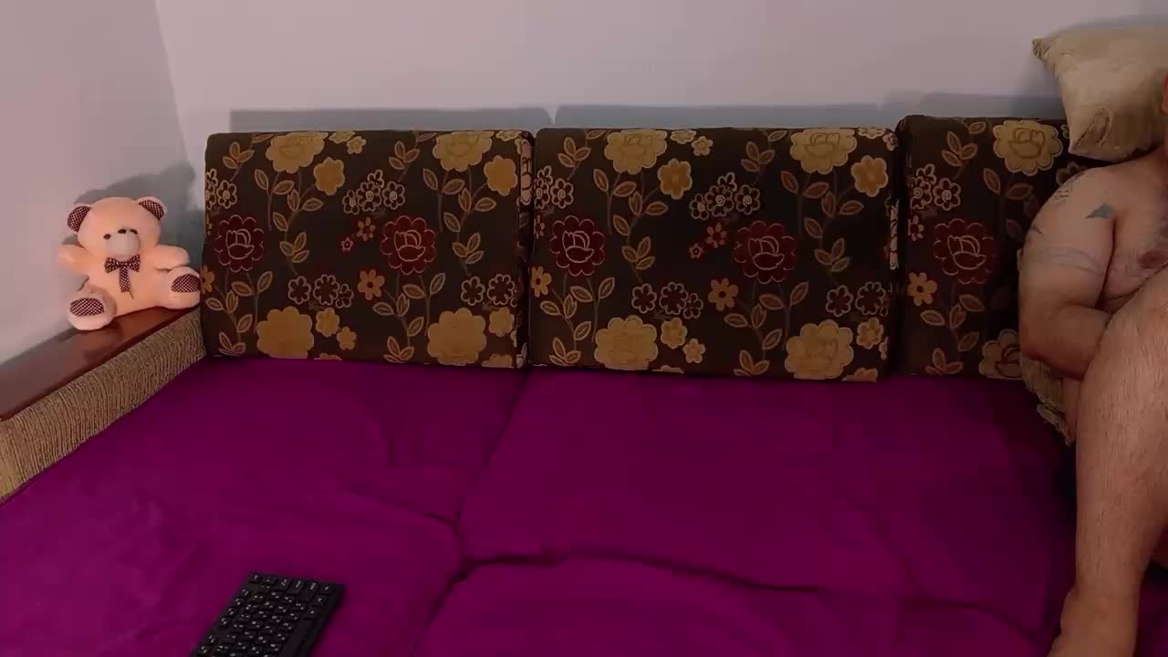 Love-Room Adult Chat August 27, 2025