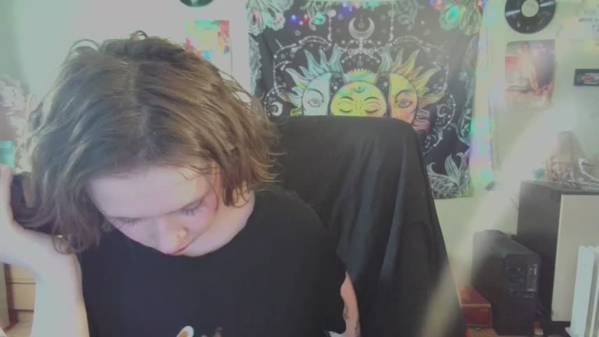 Lil_foxxx Adult Chat August 26, 2025