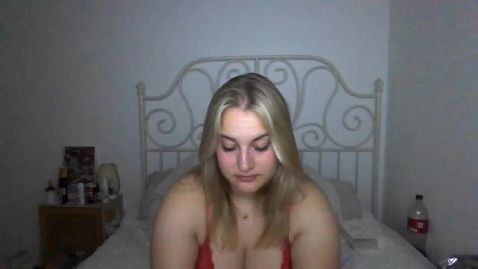 sweetlikehoney03 Adult Chat August 27, 2025