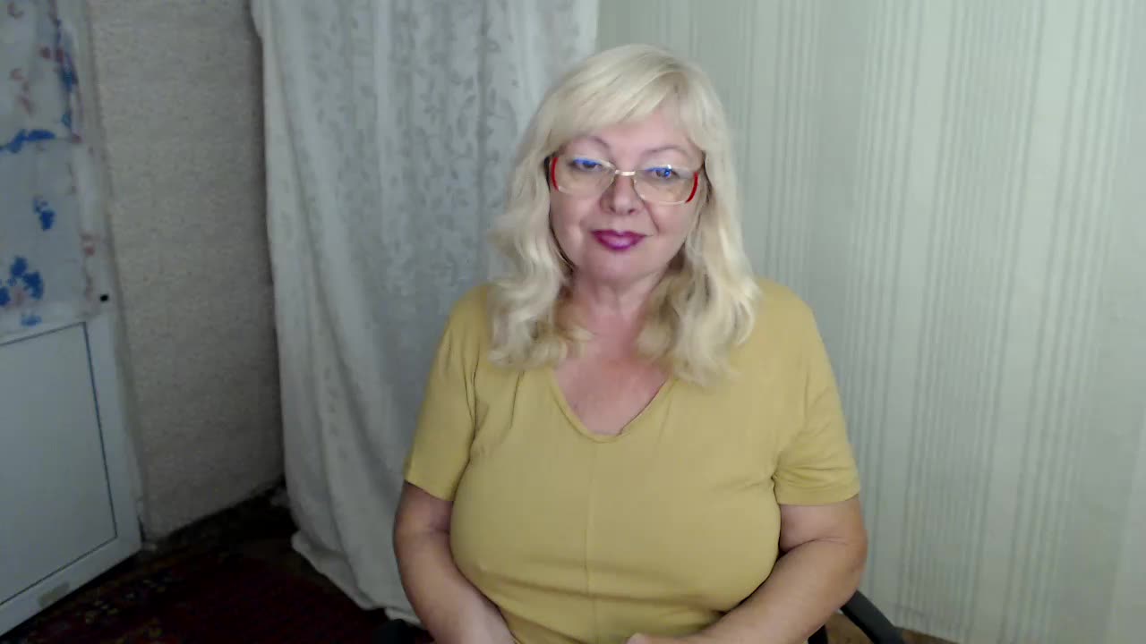 EvelynLoveShy Adult Chat August 27, 2025