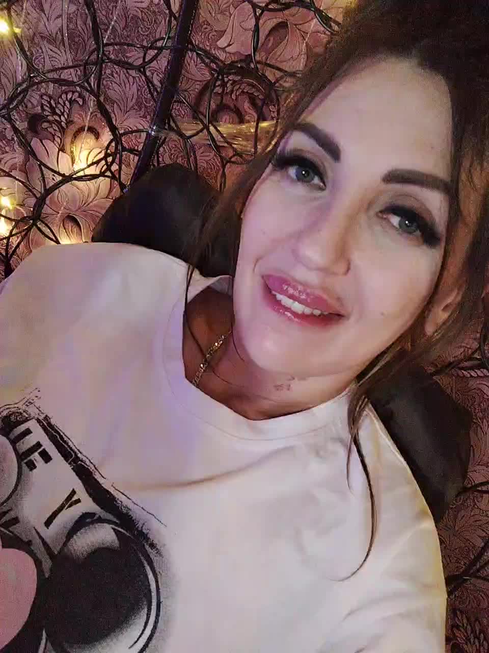 SexyKitty75-1 Adult Chat August 27, 2025