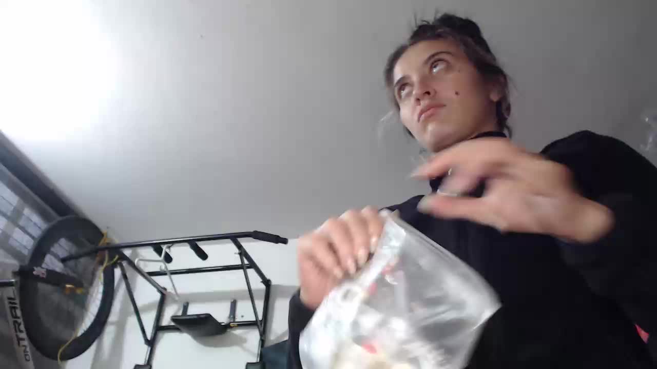 mariecam420 Adult Chat August 27, 2025