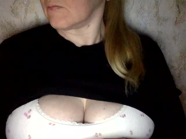 BlondyVio Adult Chat August 27, 2025