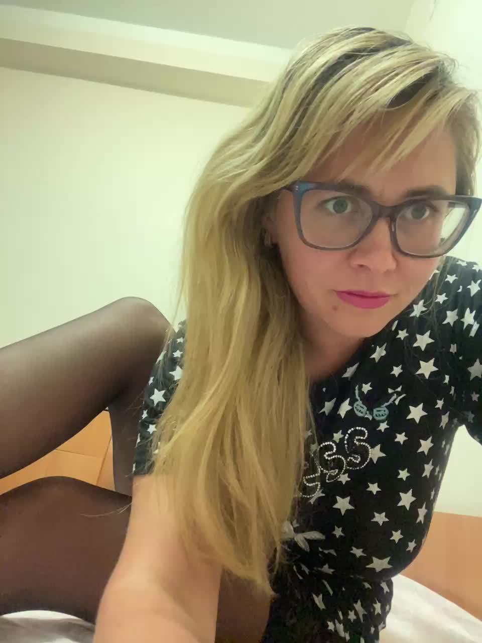 Elegant00Girl Adult Chat August 27, 2025