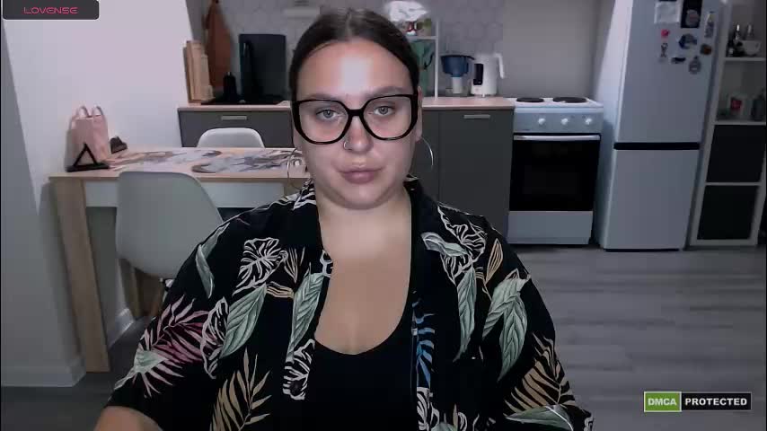 chloe_x_ Adult Chat August 27, 2025