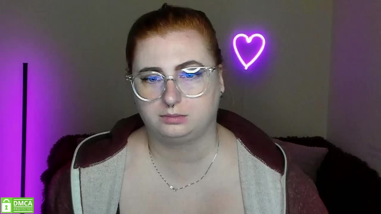 Aliciaredluv Adult Chat August 27, 2025