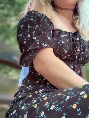 Crazy-Rosa Adult Chat August 27, 2025