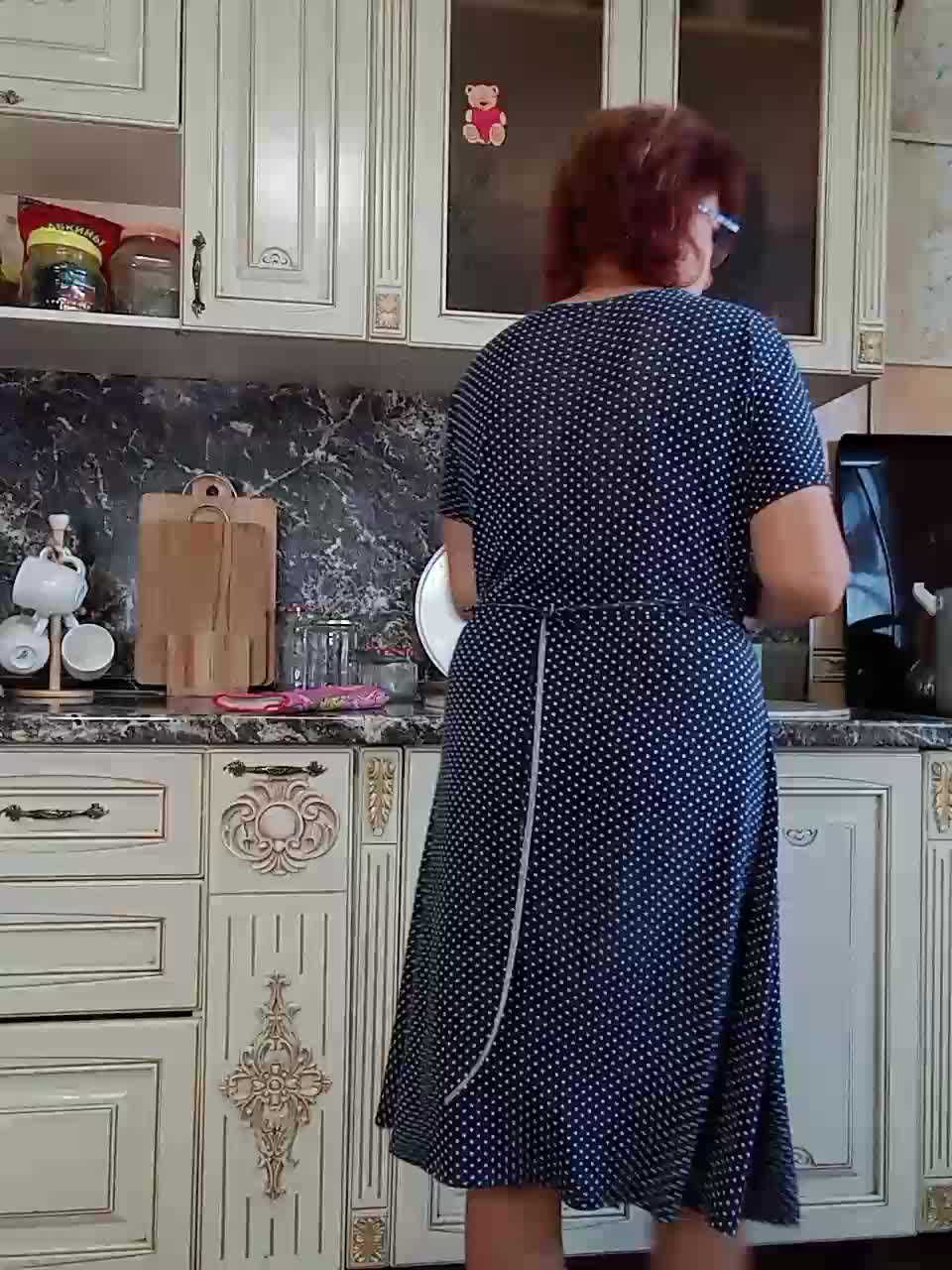 nika74- Adult Chat August 27, 2025