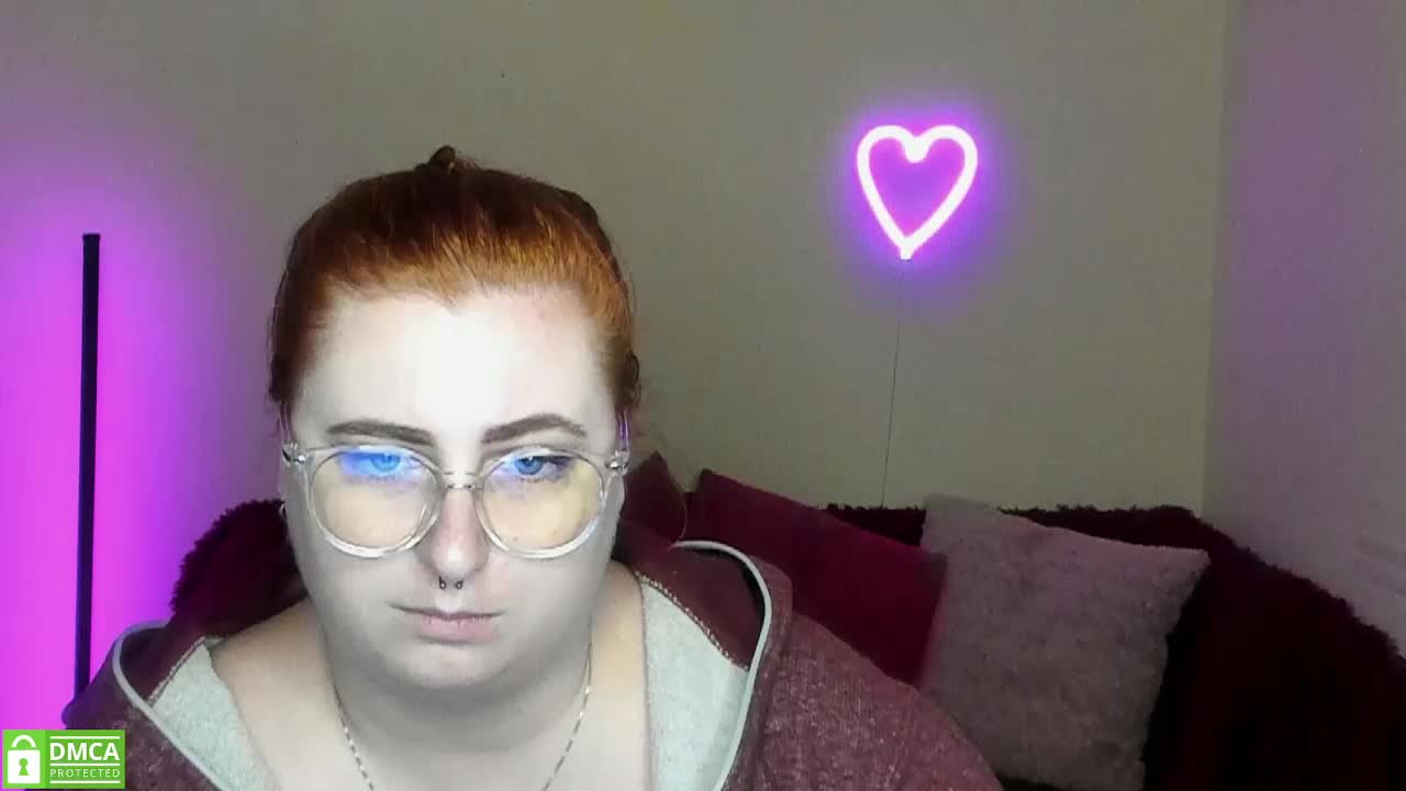 Aliciaredluv Adult Chat August 27, 2025