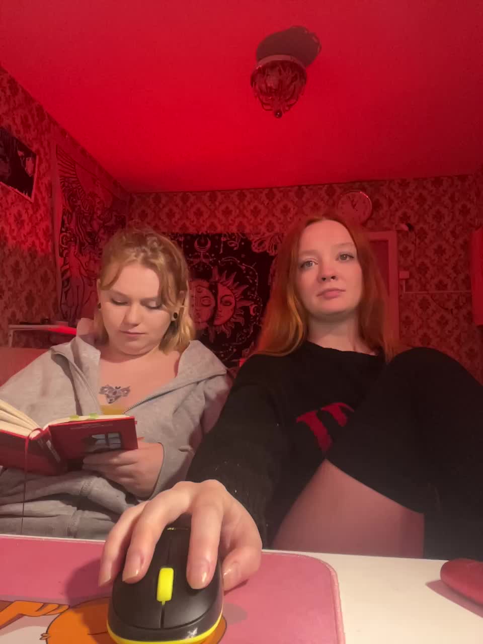 Radiants2 Adult Chat August 27, 2025