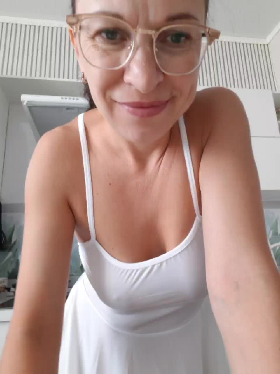 IriskaMai Adult Chat August 27, 2025