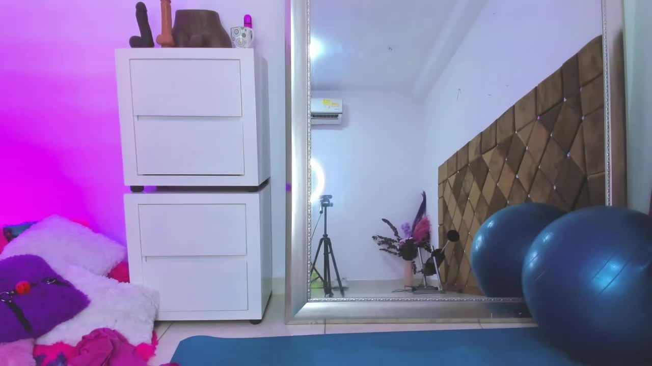 Dirty-Sandy Adult Chat August 27, 2025