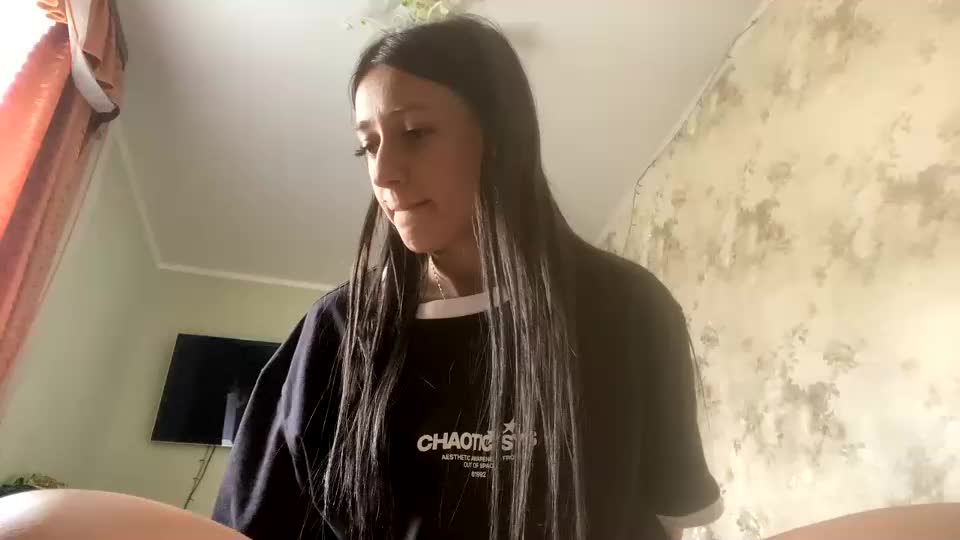 viktoria9898 Adult Chat August 27, 2025