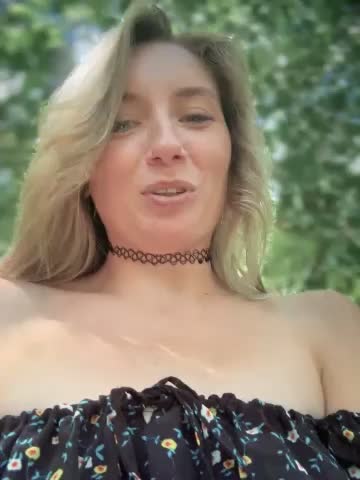 Crazy-Rosa Adult Chat August 27, 2025