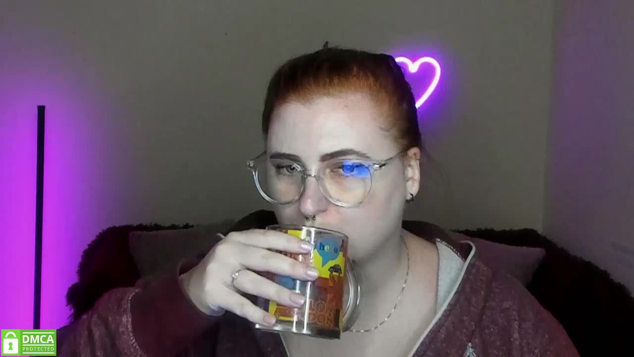 Aliciaredluv Adult Chat August 27, 2025