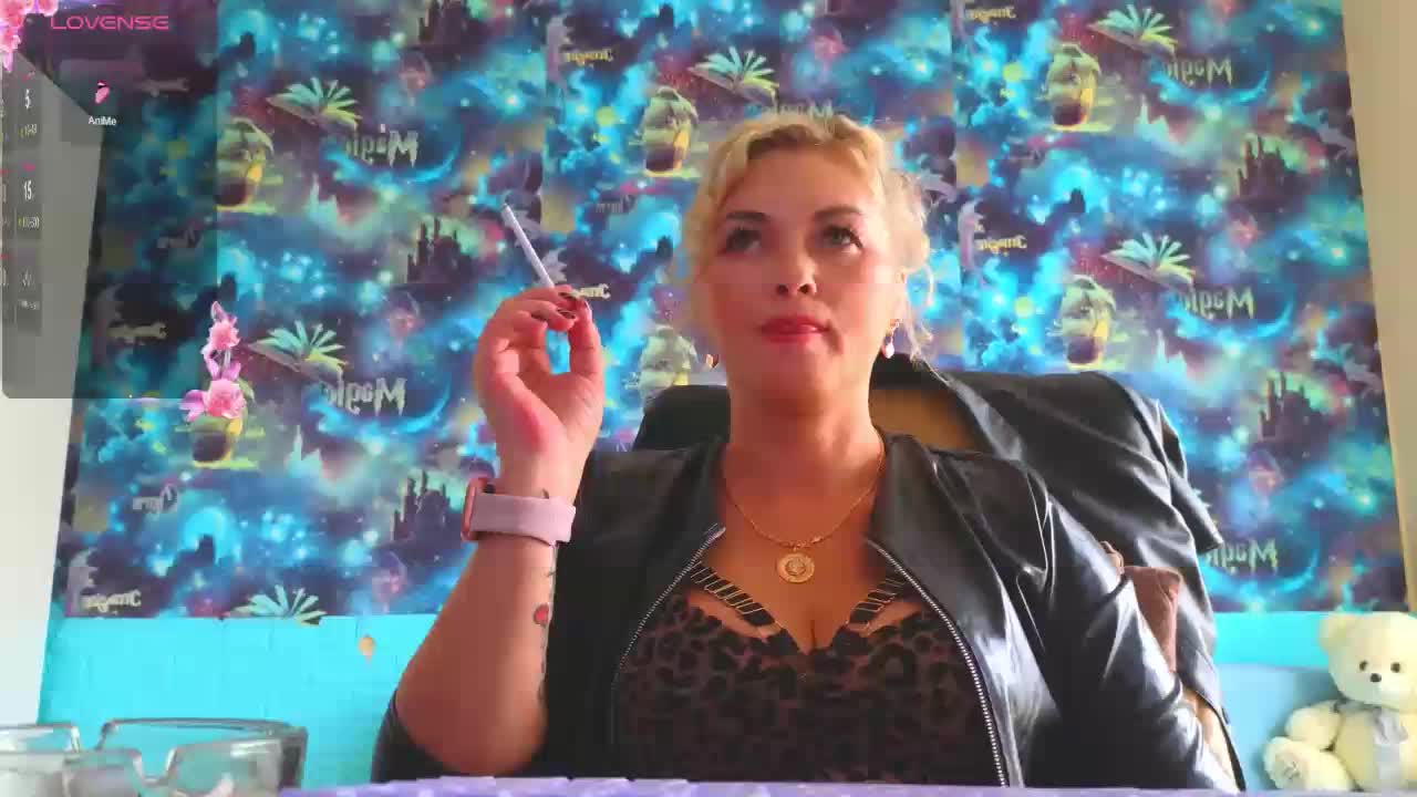 Mistress-Gwen Adult Chat August 27, 2025