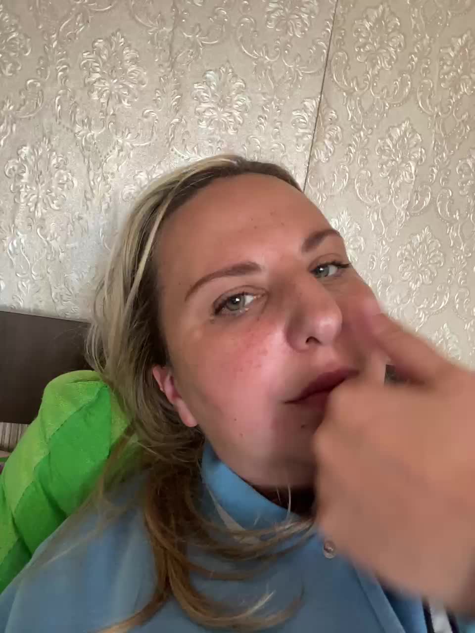 Roksi-8 Adult Chat August 28, 2025