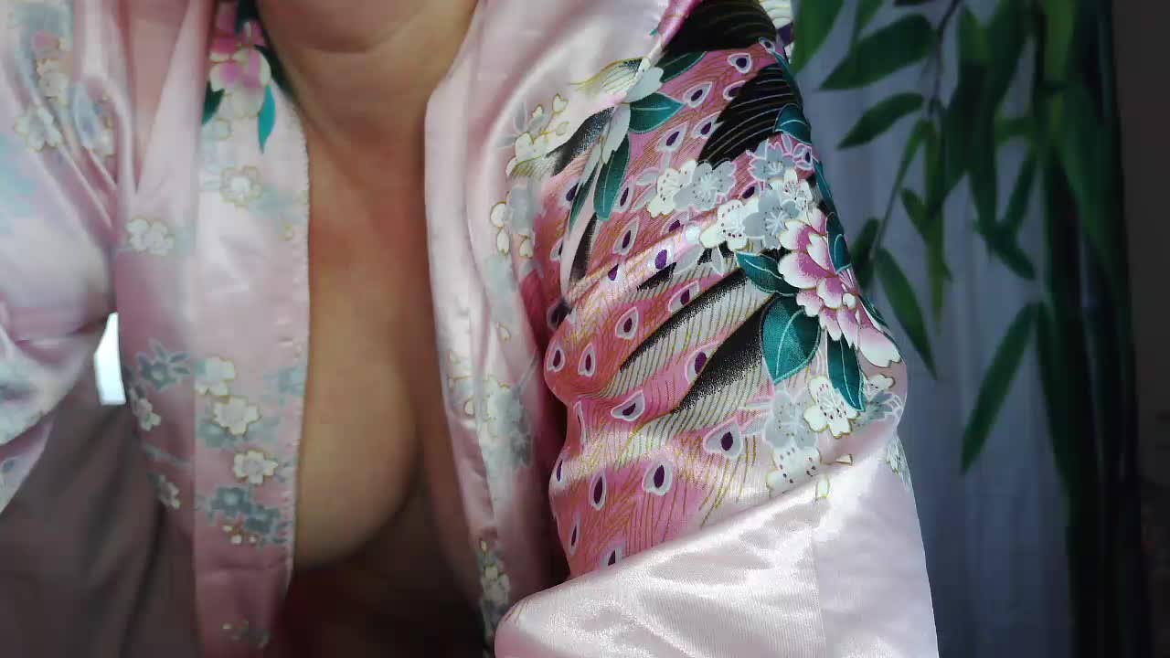 Sweet_Girl Adult Chat August 28, 2025