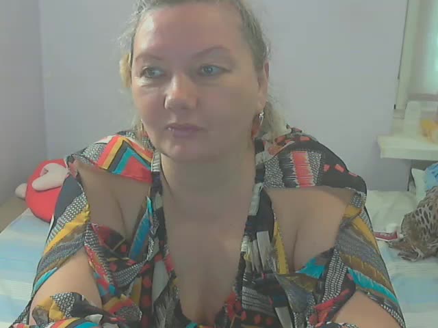 LucyAlexis Adult Chat August 27, 2025