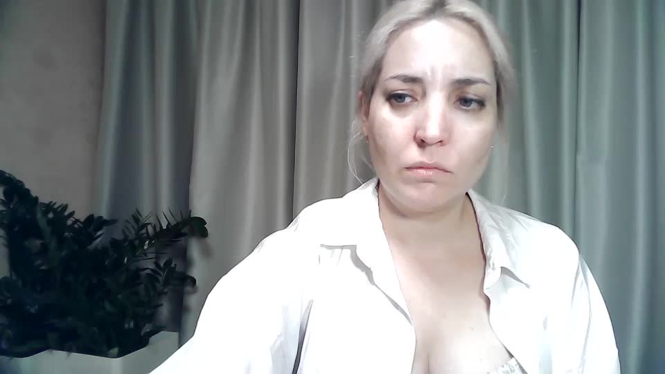 mariska-kiska Adult Chat August 28, 2025