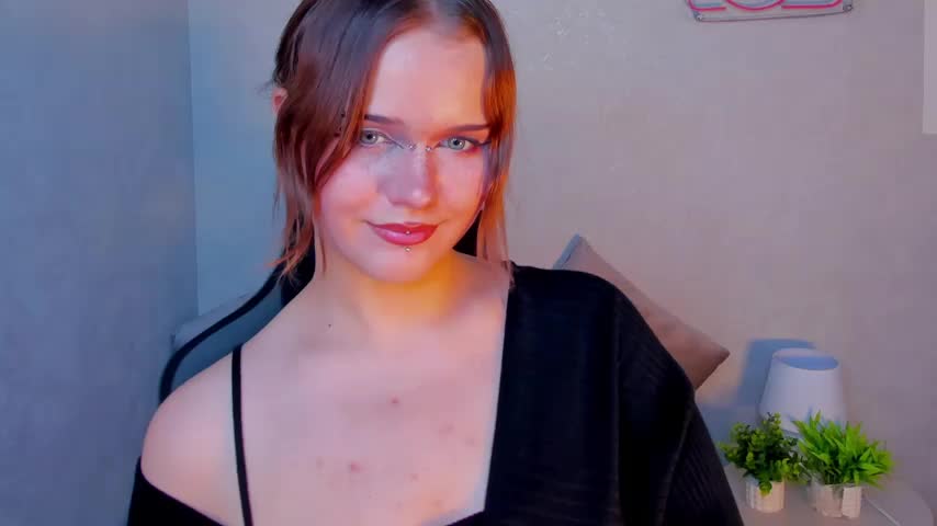 Vivian_Hortton Adult Chat August 28, 2025