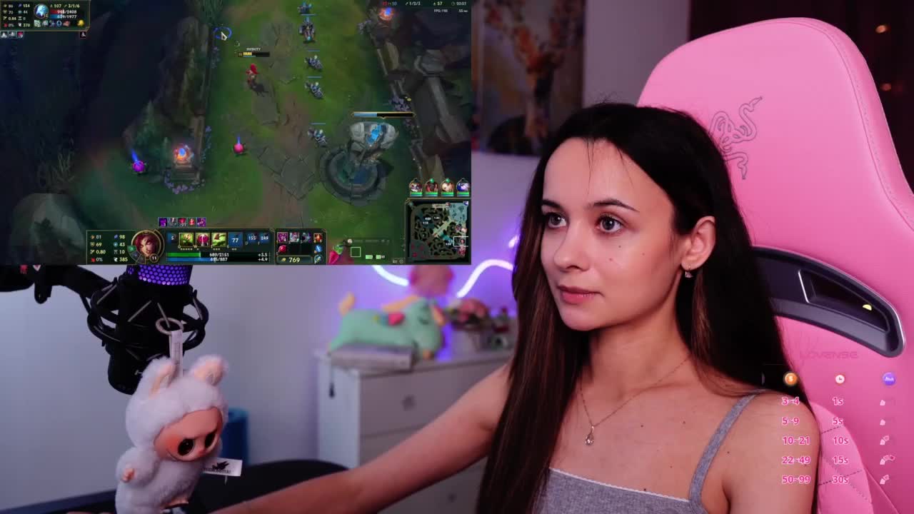 JuicyAngel Adult Chat August 28, 2025