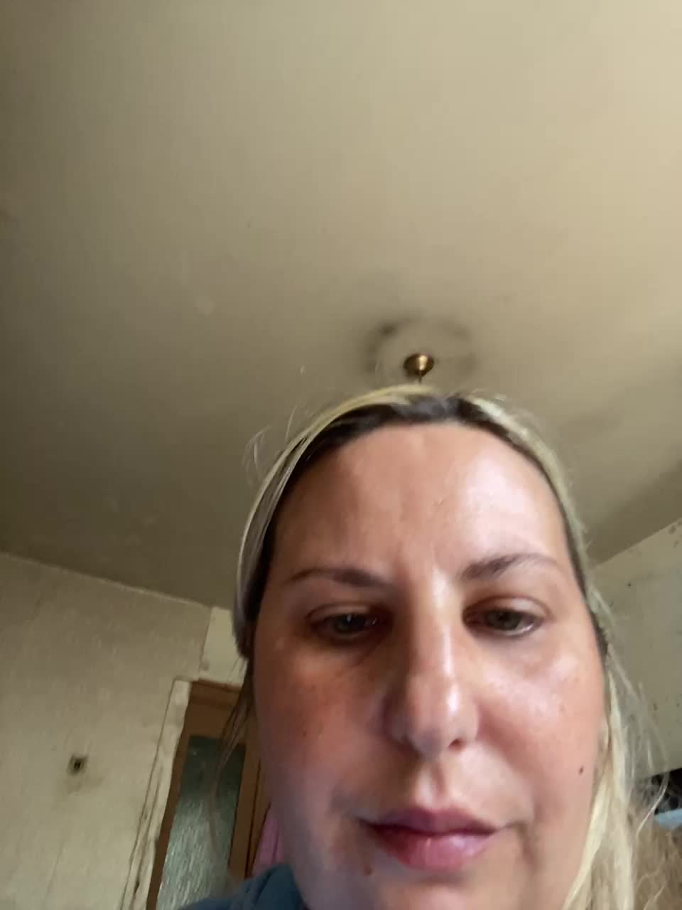 Roksi-8 Adult Chat August 28, 2025