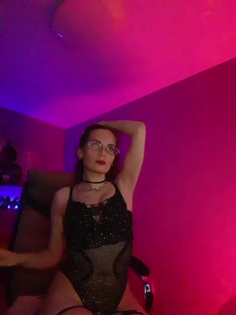 analiMilana Adult Chat August 28, 2025