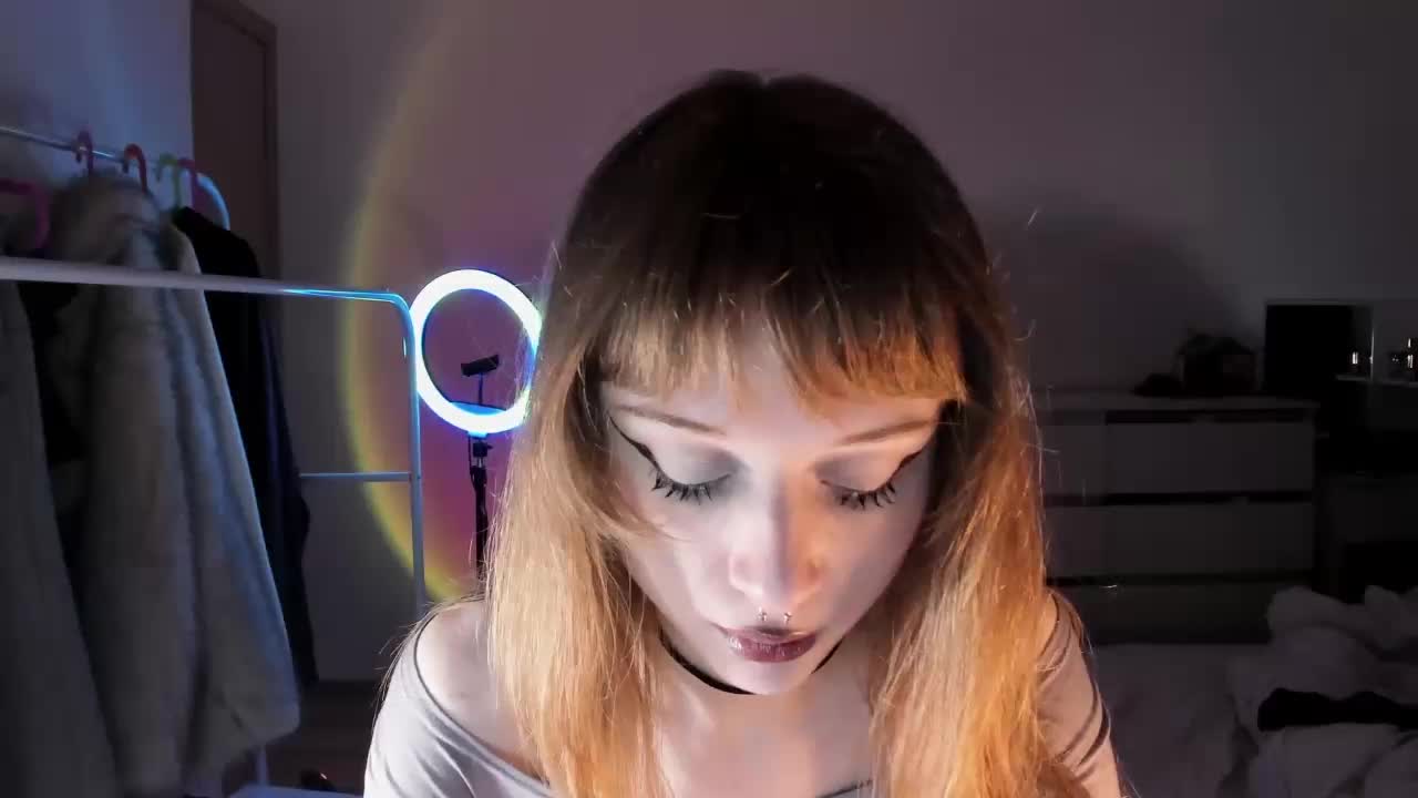 mnepohuyy Adult Chat August 28, 2025