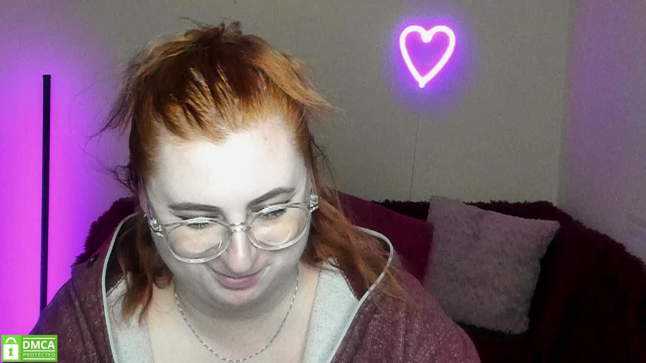 Aliciaredluv Adult Chat August 28, 2025