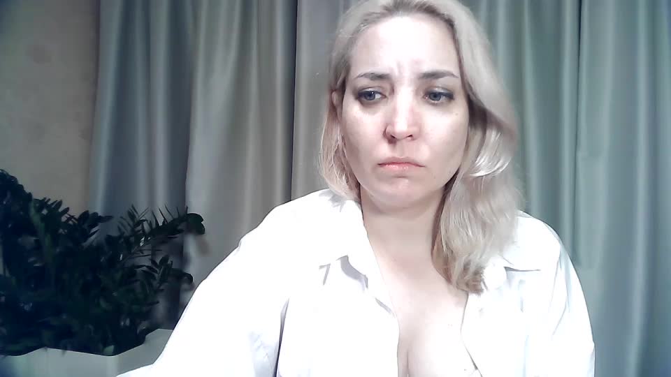 mariska-kiska Adult Chat August 28, 2025