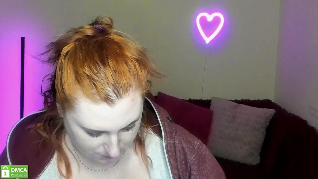 Aliciaredluv Adult Chat August 28, 2025