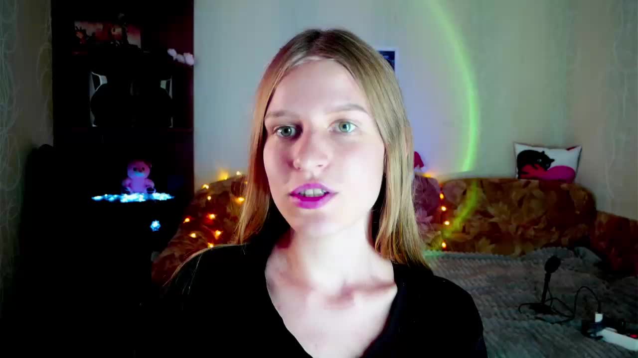 LunaEvan Adult Chat August 27, 2025