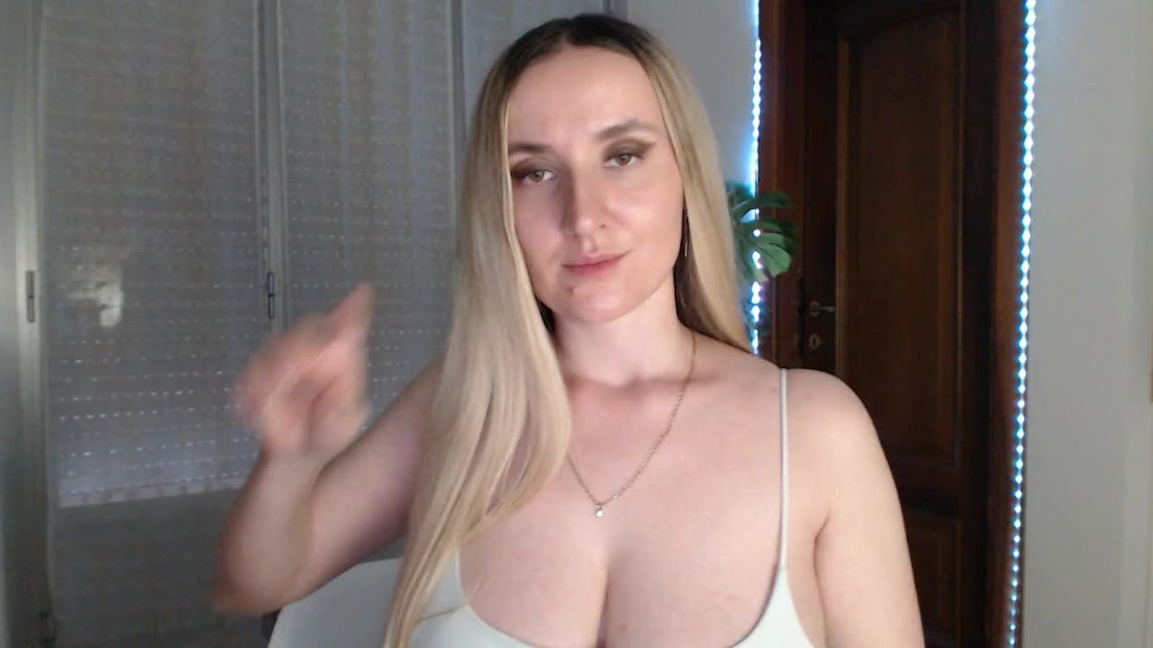 Alina-Lovely Adult Chat August 28, 2025