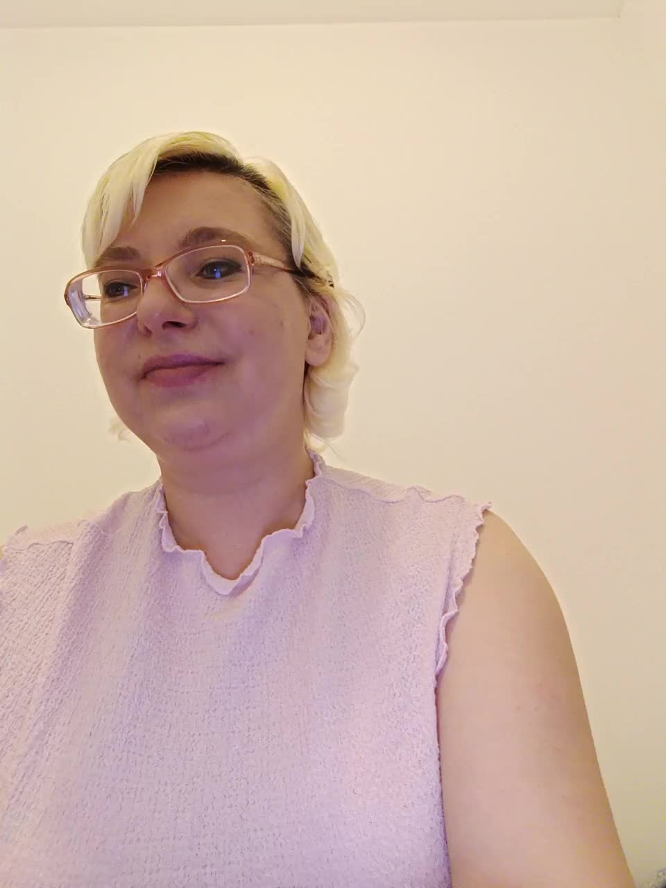 Vika211 Adult Chat August 28, 2025