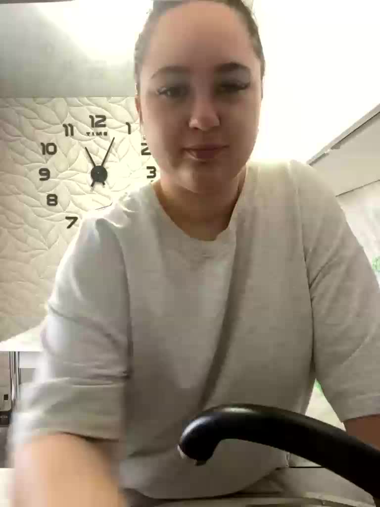 LisnoraGold Adult Chat August 28, 2025