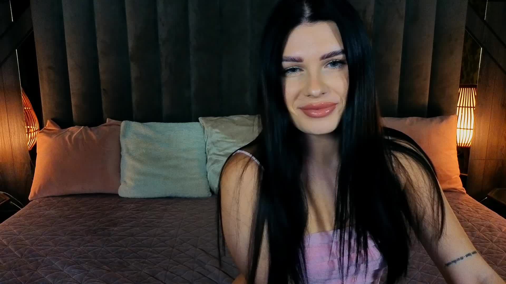 NeylaCharm Adult Chat August 28, 2025