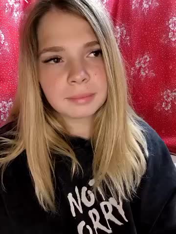 Zuli_Kiska Adult Chat August 28, 2025