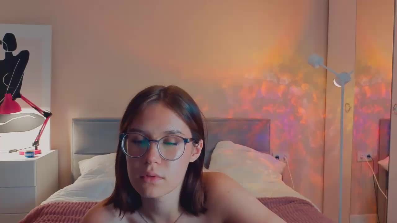 MiaLuw Adult Chat August 28, 2025